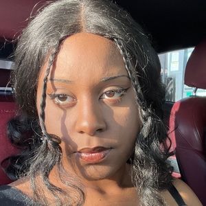 Meet your Posher, Faith